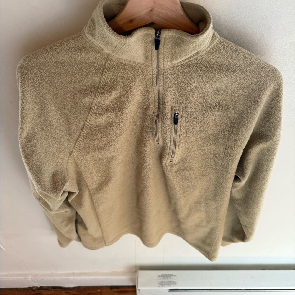L.L. Bean Beige Fleece Pullover Meduim